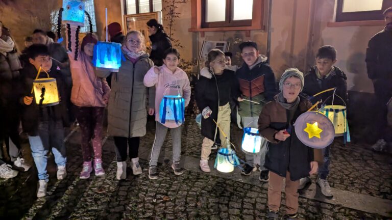 Mehr über den Artikel erfahren HERBST AN DER MONESCHULE